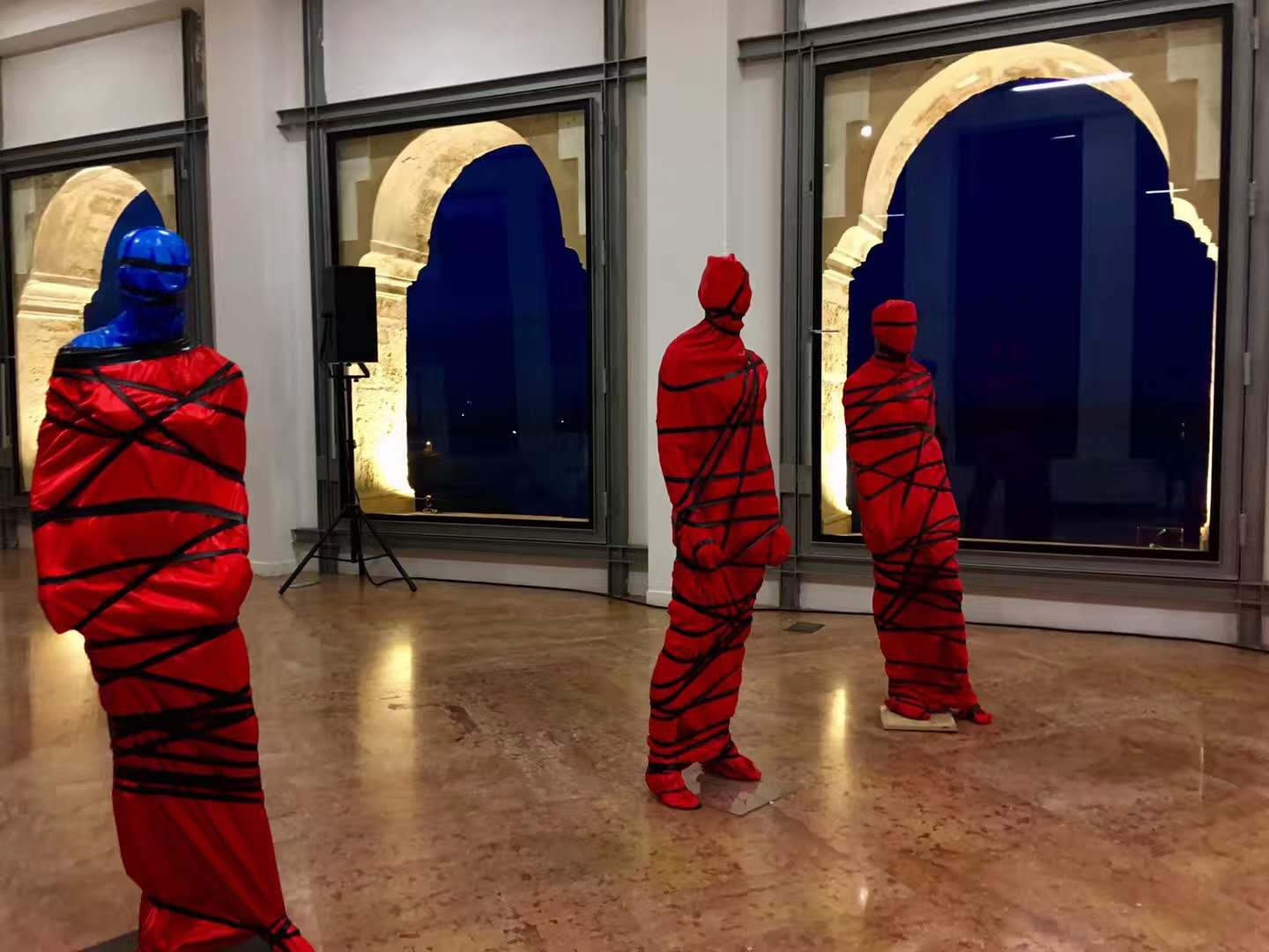 装置作品 《捆绑》installation 《binding》